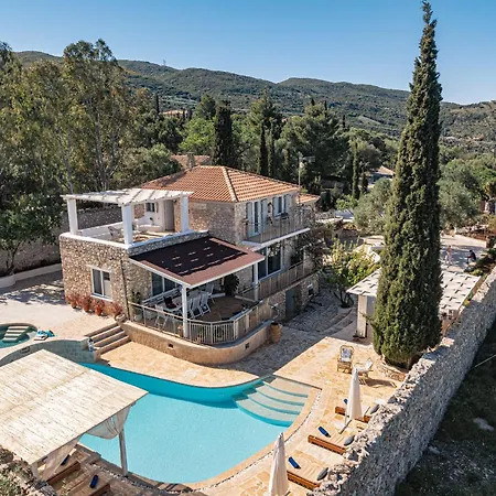 Louiza - Luxury Stone וילה