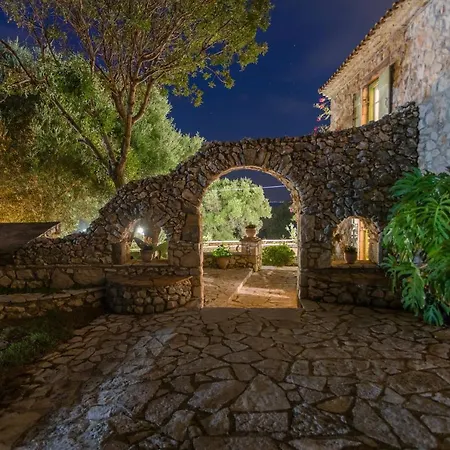 Louiza - Luxury Stone וילה Volímai